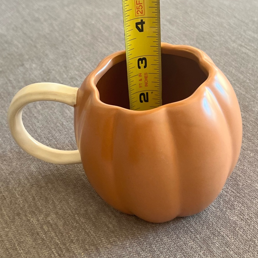 West Elm Orange and Cream Pumpkin Mugs Set - Picture 8 of 9